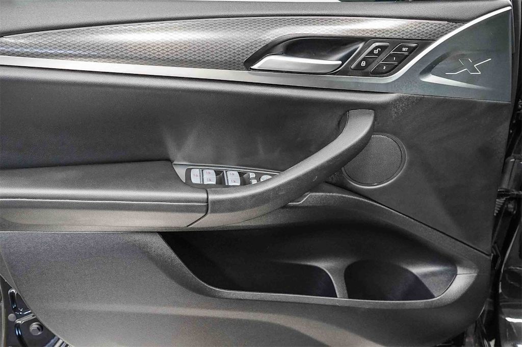 Thumbnail: 2023 BMW X4 - 26