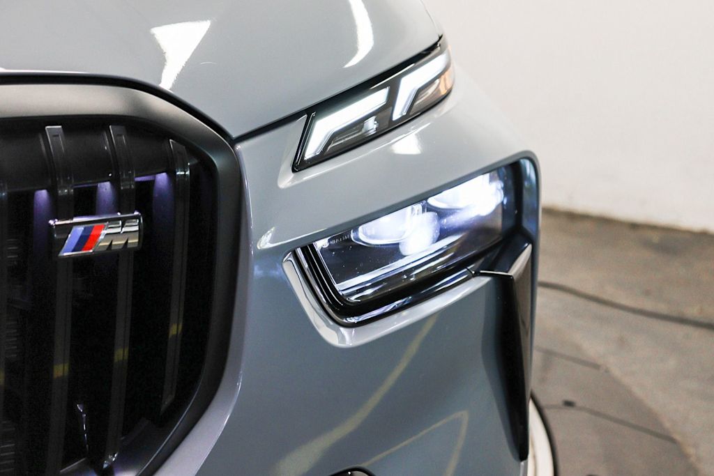 Thumbnail: 2024 BMW X7 - 18