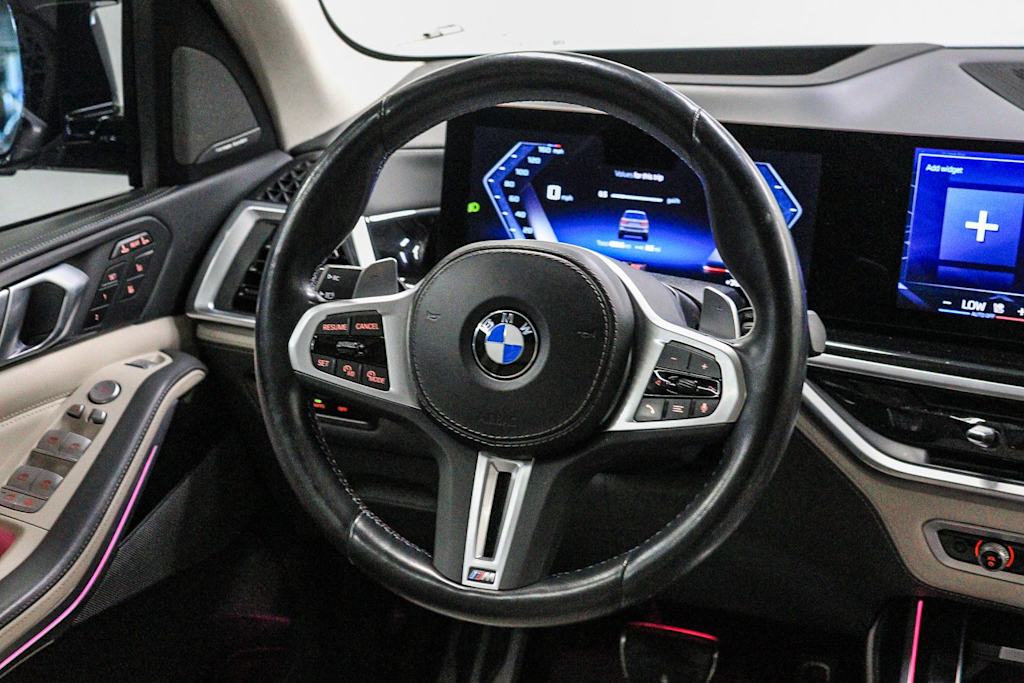 Thumbnail: 2024 BMW X7 - 8