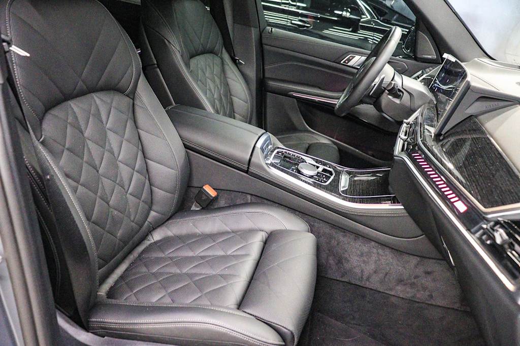 Thumbnail: 2026 BMW X5 - 8