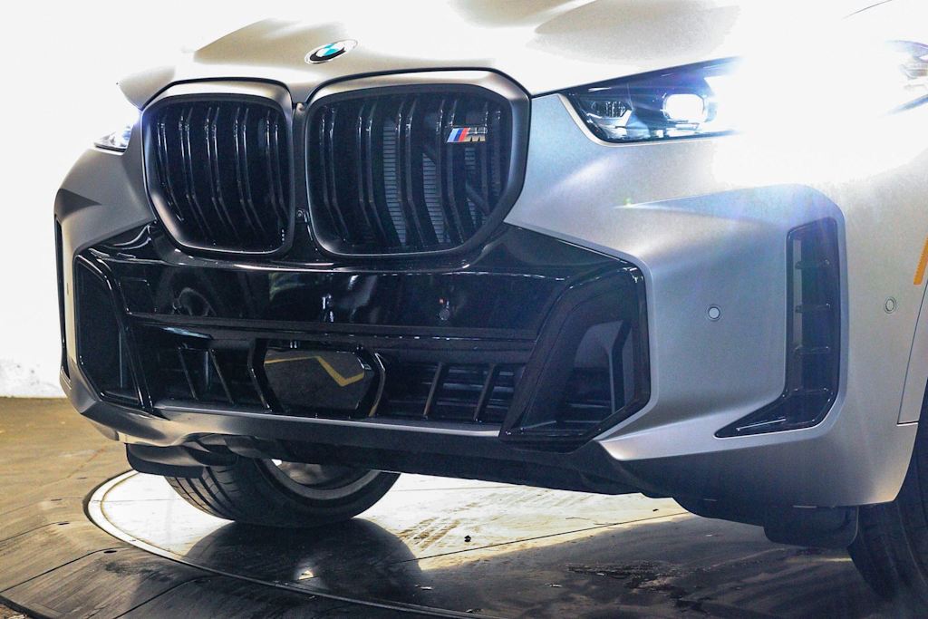 Thumbnail: 2026 BMW X5 - 15