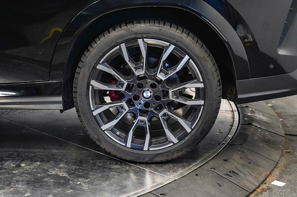 Thumbnail: 2024 BMW X6 - 22