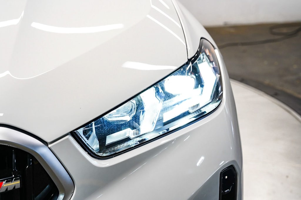 Thumbnail: 2025 BMW X6 - 21