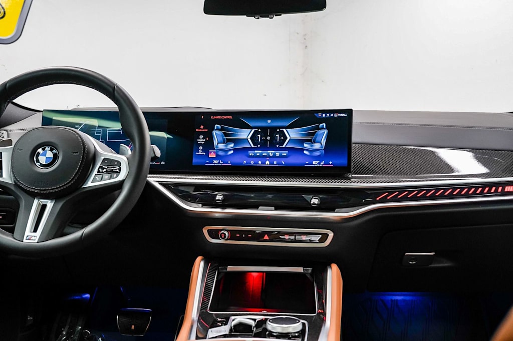 Thumbnail: 2025 BMW X6 - 8