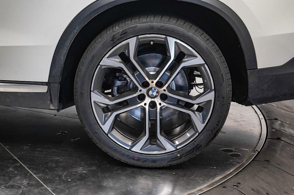 Thumbnail: 2023 BMW X5 - 22