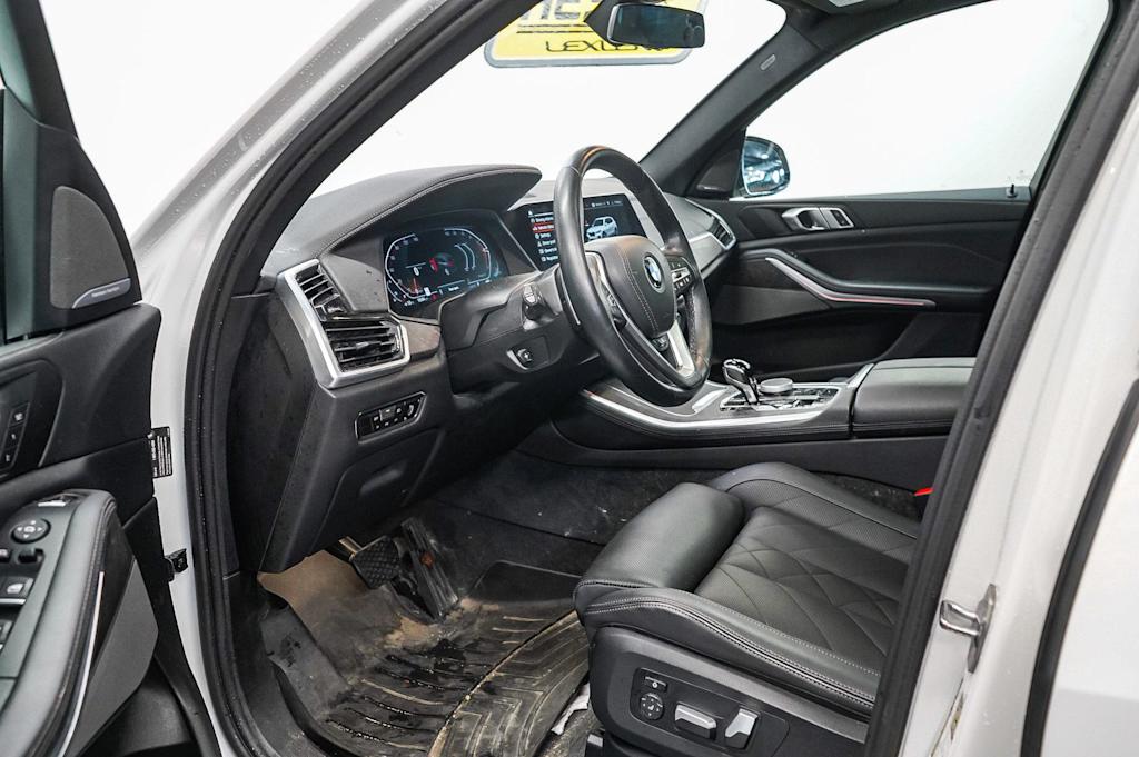 Thumbnail: 2023 BMW X5 - 11