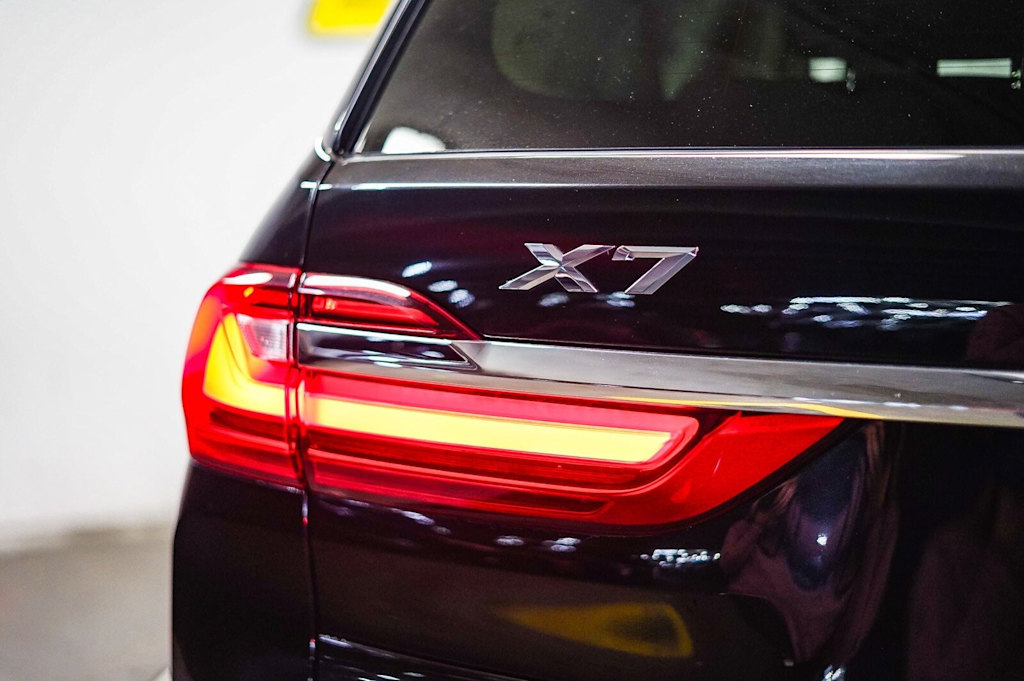 Thumbnail: 2020 BMW X7 - 21