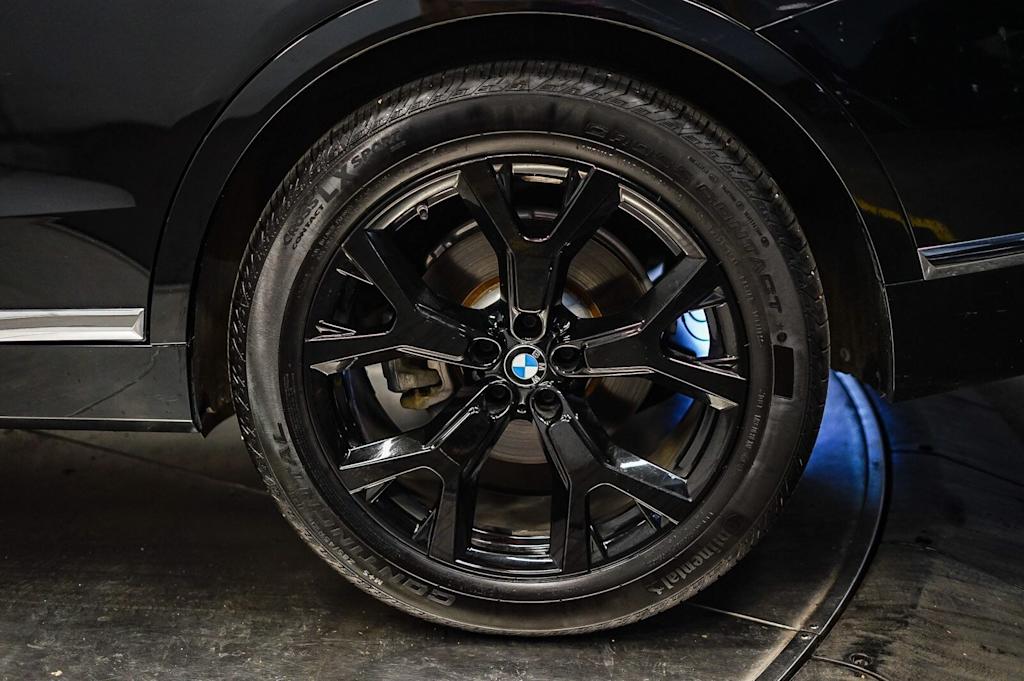 Thumbnail: 2020 BMW X7 - 7