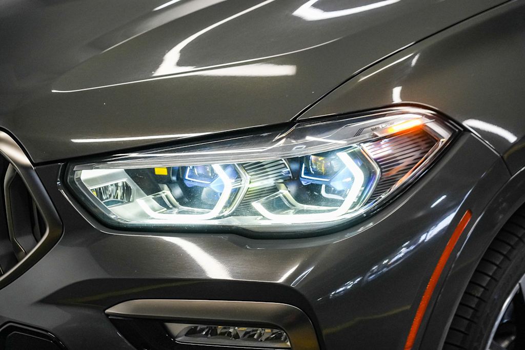 Thumbnail: 2021 BMW X6 - 18