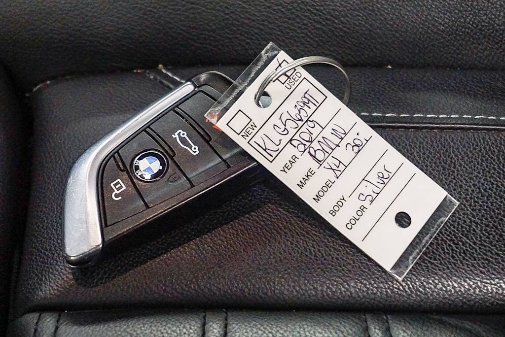 Thumbnail: 2019 BMW X4 - 15