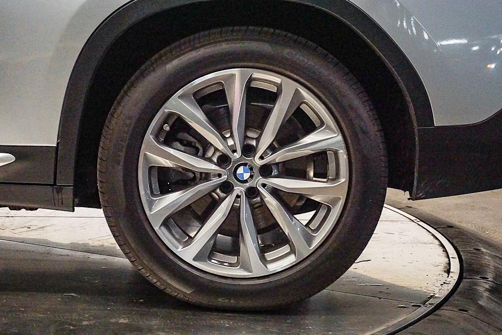 Thumbnail: 2019 BMW X4 - 20