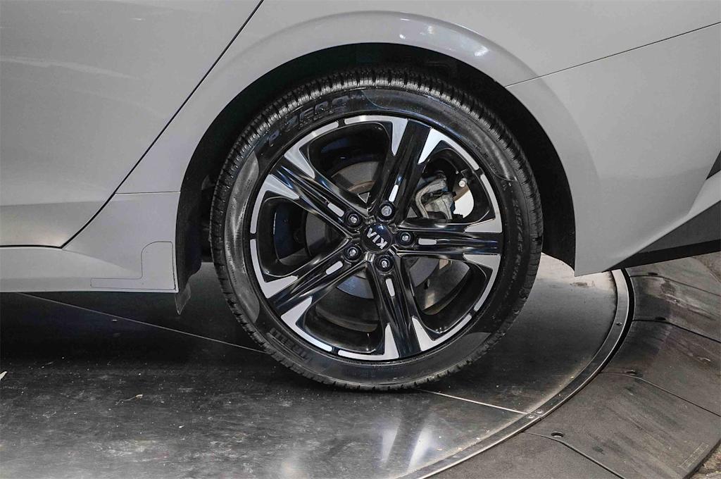 Thumbnail: 2021 Kia K5 - 22