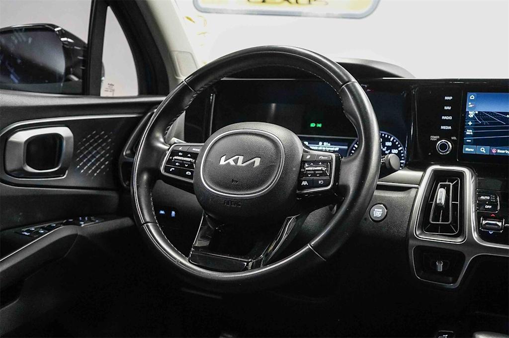 Thumbnail: 2022 Kia Sorento - 13