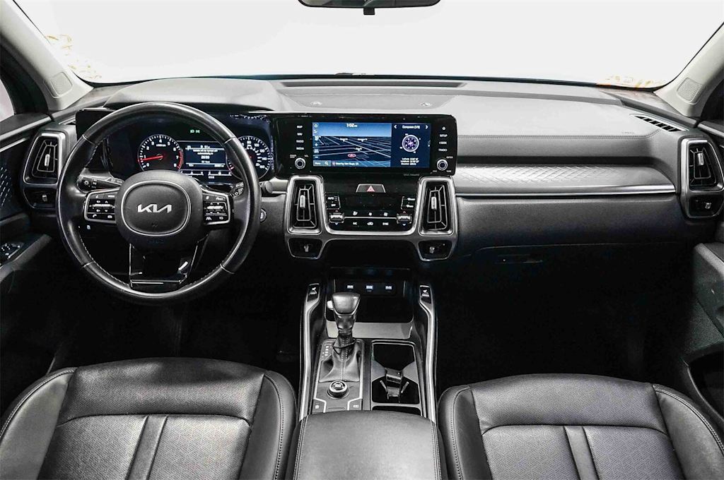 Thumbnail: 2022 Kia Sorento - 2