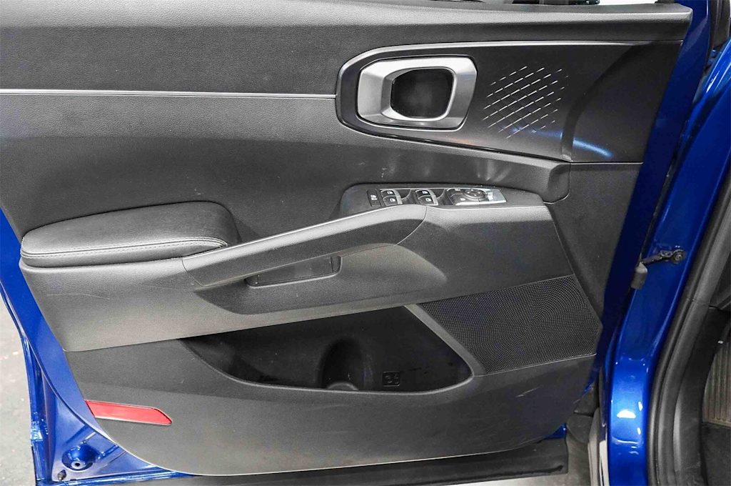 Thumbnail: 2022 Kia Sorento - 26