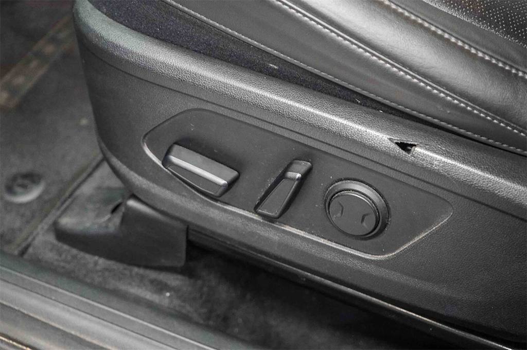 Thumbnail: 2022 Kia Sorento - 27