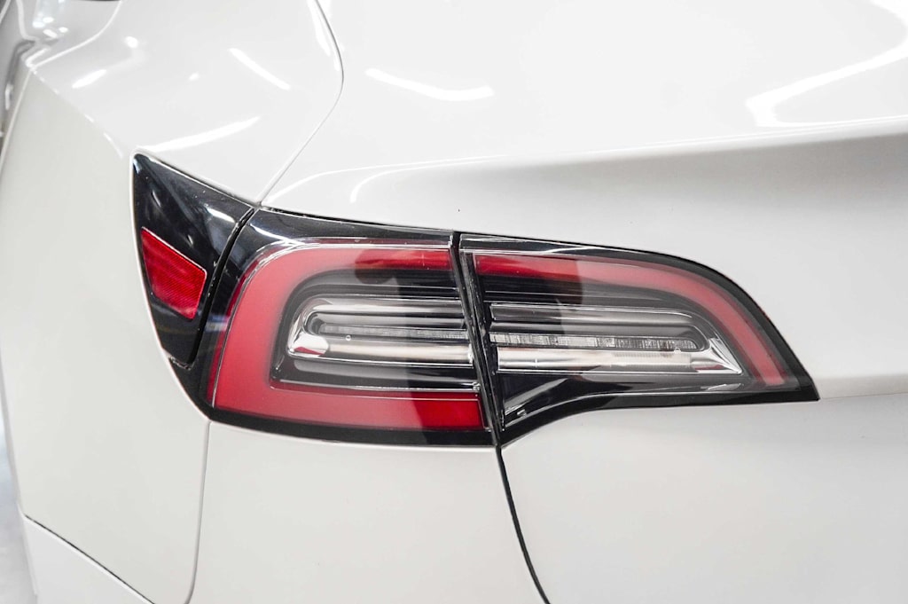 Thumbnail: 2020 Tesla Model 3 - 16