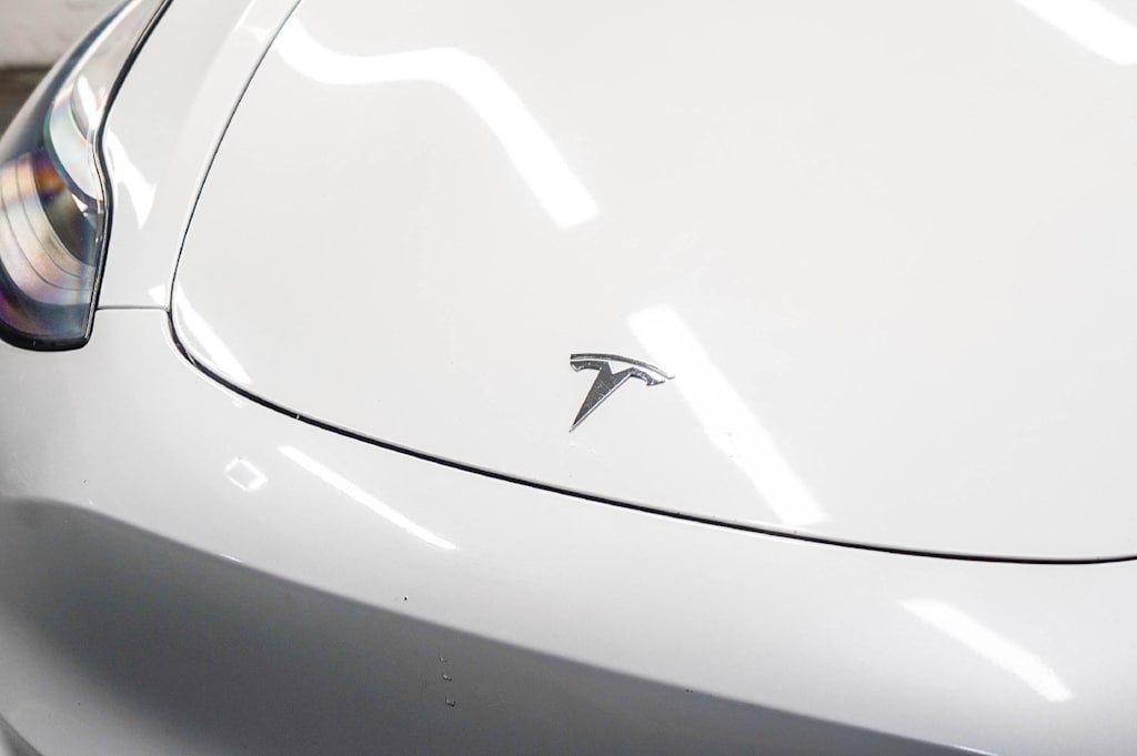 Thumbnail: 2020 Tesla Model 3 - 6