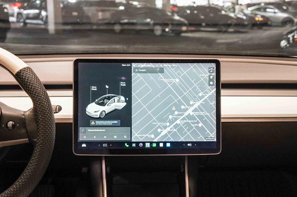 Thumbnail: 2020 Tesla Model 3 - 12