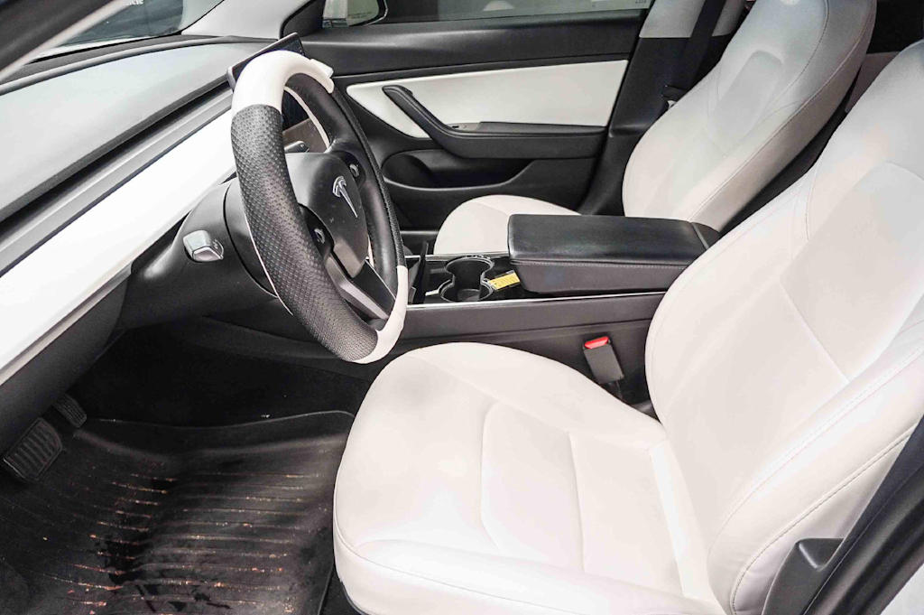 Thumbnail: 2020 Tesla Model 3 - 10