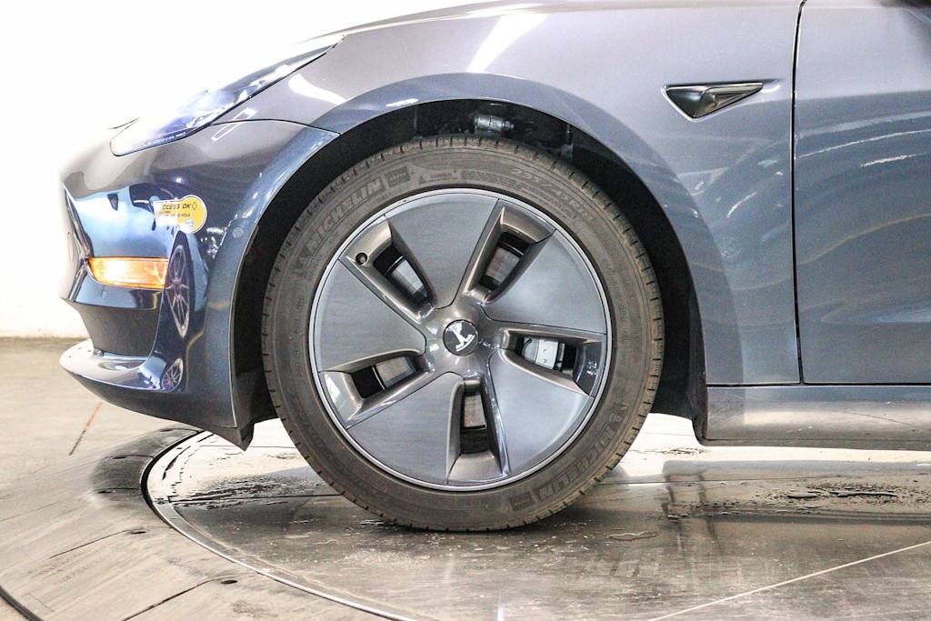 Thumbnail: 2022 Tesla Model 3 - 7