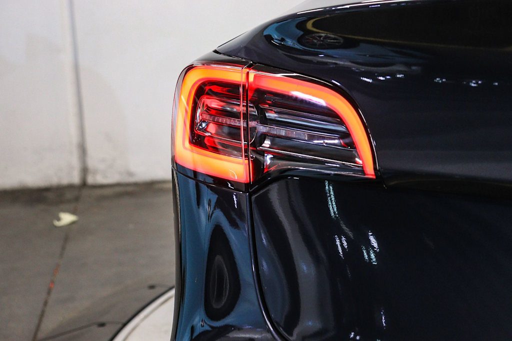 Thumbnail: 2022 Tesla Model 3 - 6
