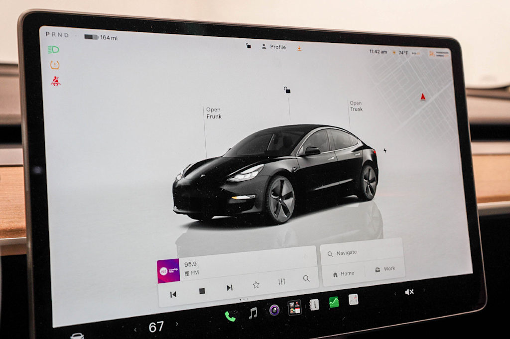 Thumbnail: 2023 Tesla Model 3 - 26