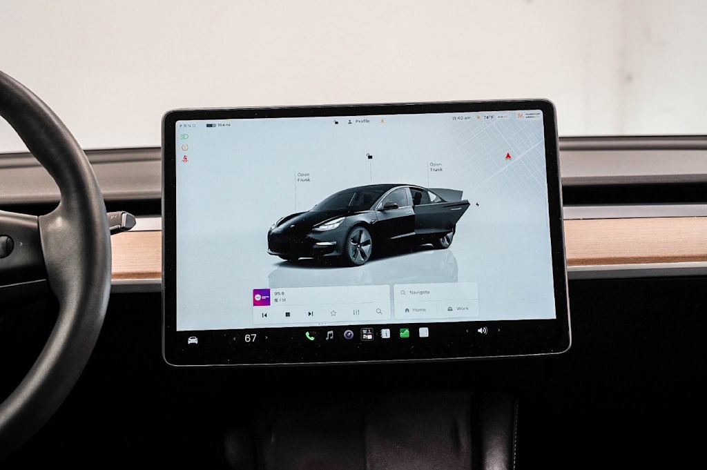 Thumbnail: 2023 Tesla Model 3 - 14