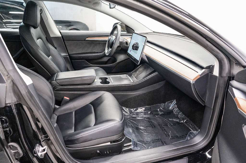 Thumbnail: 2023 Tesla Model 3 - 9