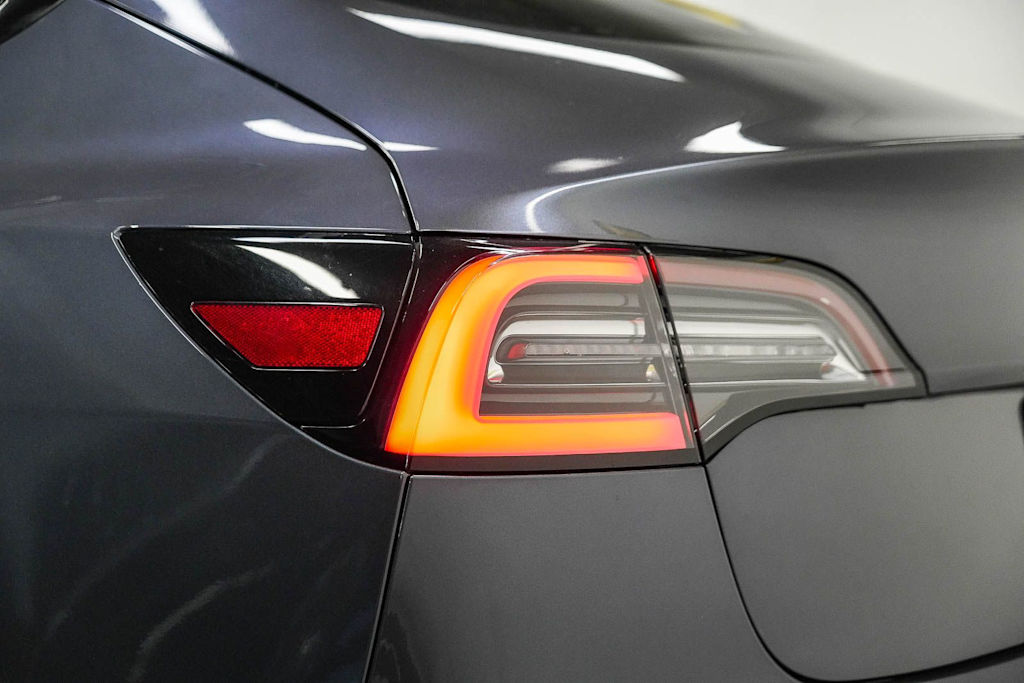 Thumbnail: 2020 Tesla Model 3 - 18