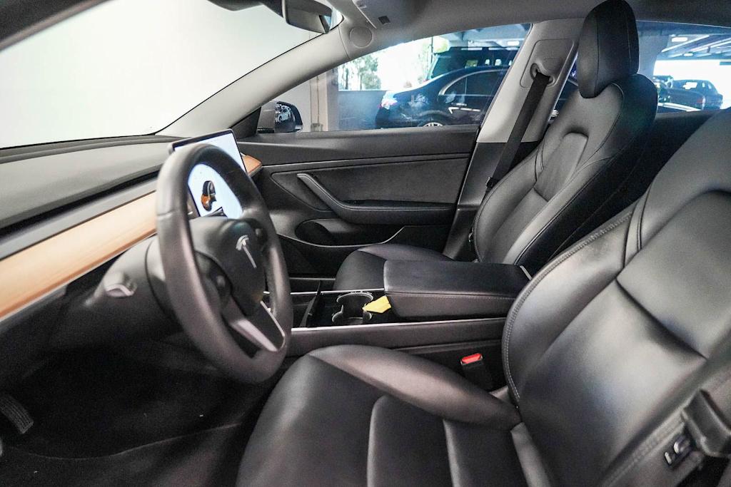 Thumbnail: 2020 Tesla Model 3 - 10