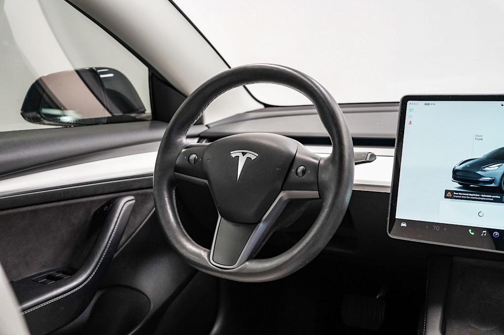 Thumbnail: 2022 Tesla Model 3 - 13