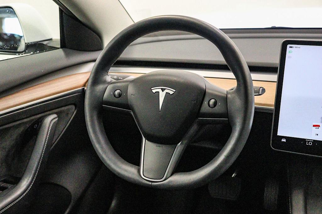Thumbnail: 2023 Tesla Model 3 - 7