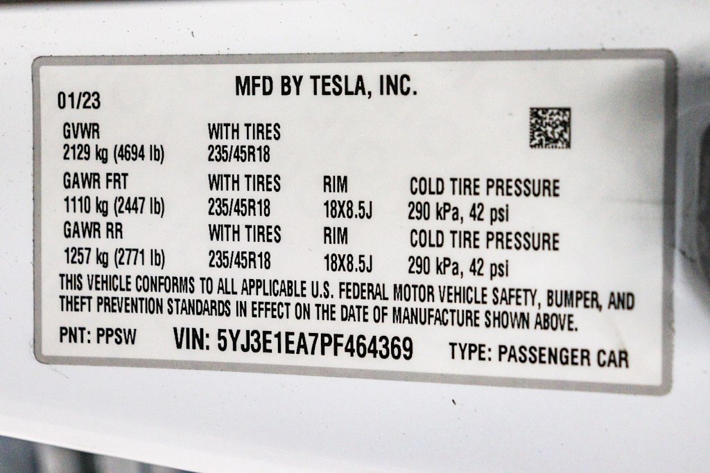 Thumbnail: 2023 Tesla Model 3 - 13