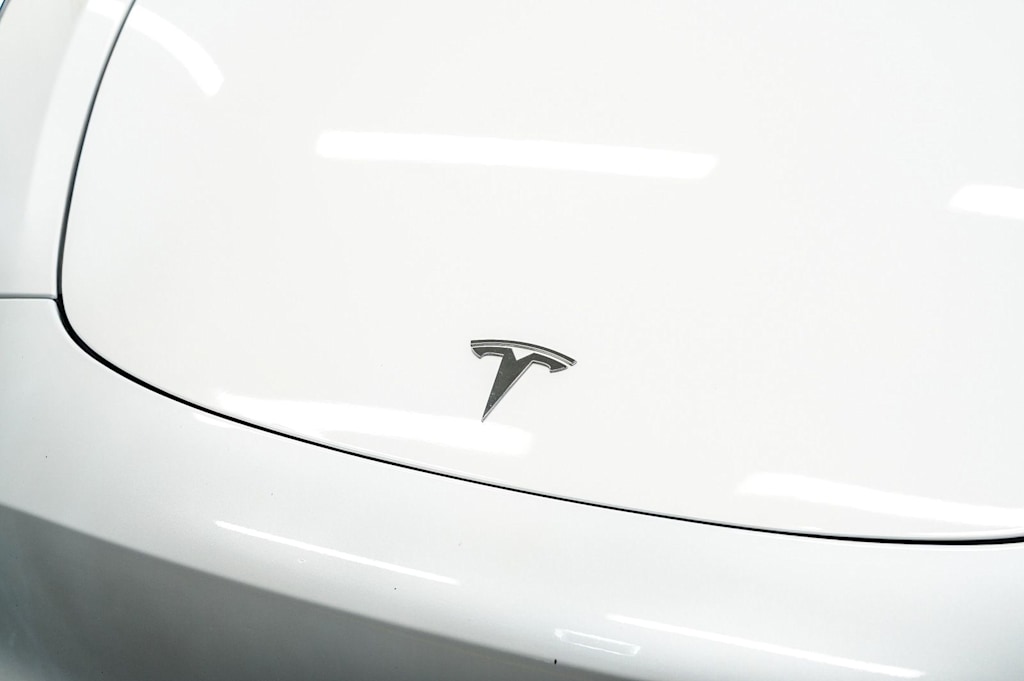 Thumbnail: 2023 Tesla Model 3 - 18