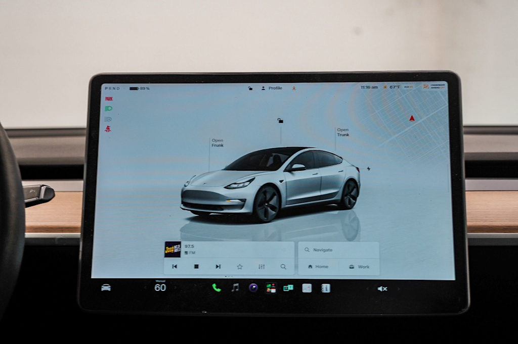 Thumbnail: 2023 Tesla Model 3 - 15