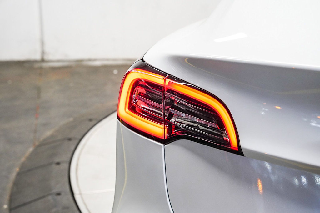 Thumbnail: 2023 Tesla Model 3 - 20