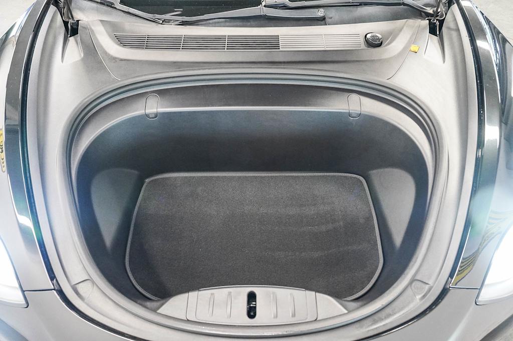 Thumbnail: 2018 Tesla Model 3 - 28