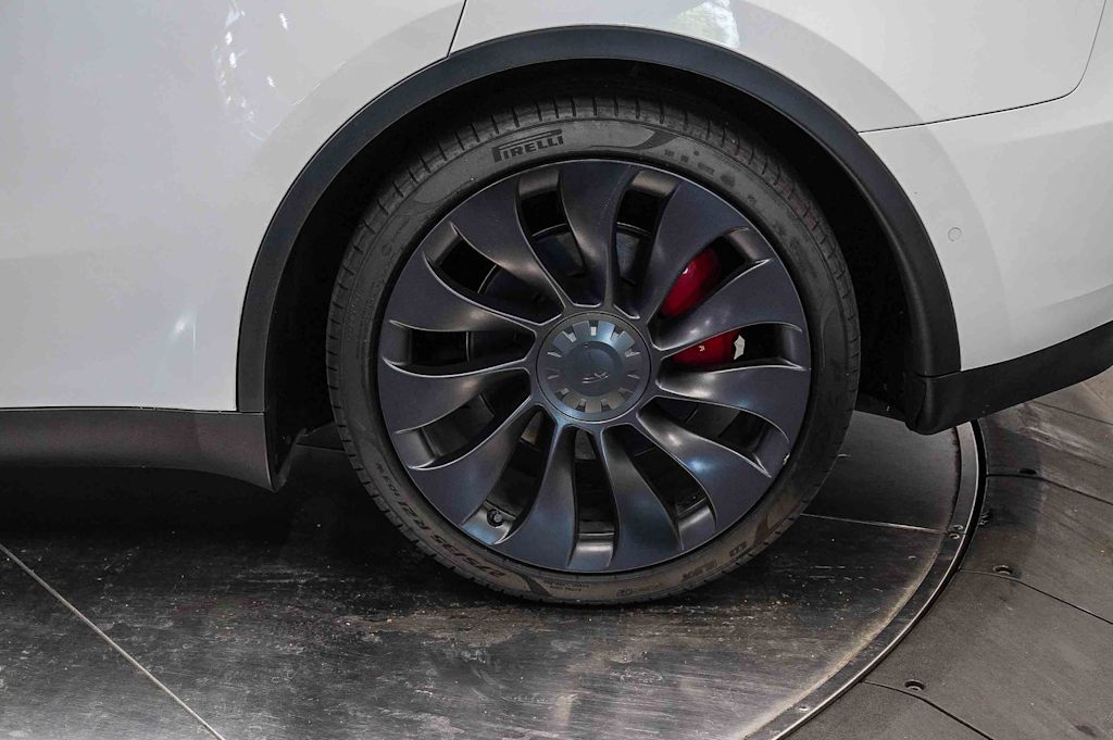Thumbnail: 2020 Tesla Model Y - 19
