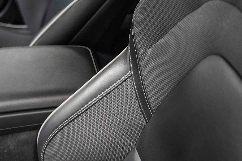 Thumbnail: 2019 Volvo S60 - 24