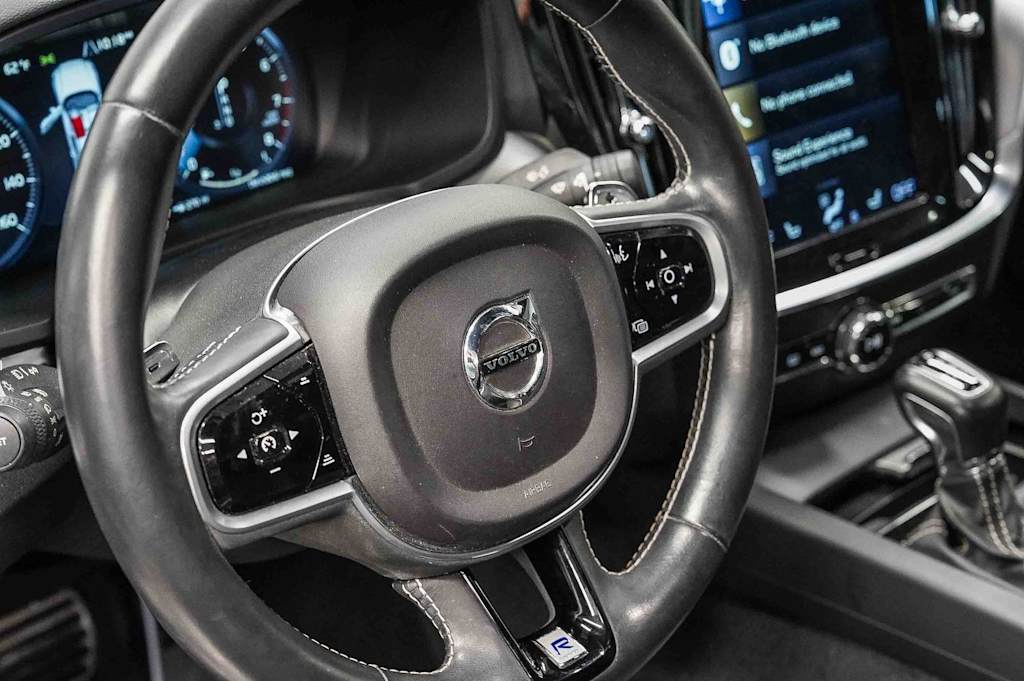 Thumbnail: 2019 Volvo S60 - 13