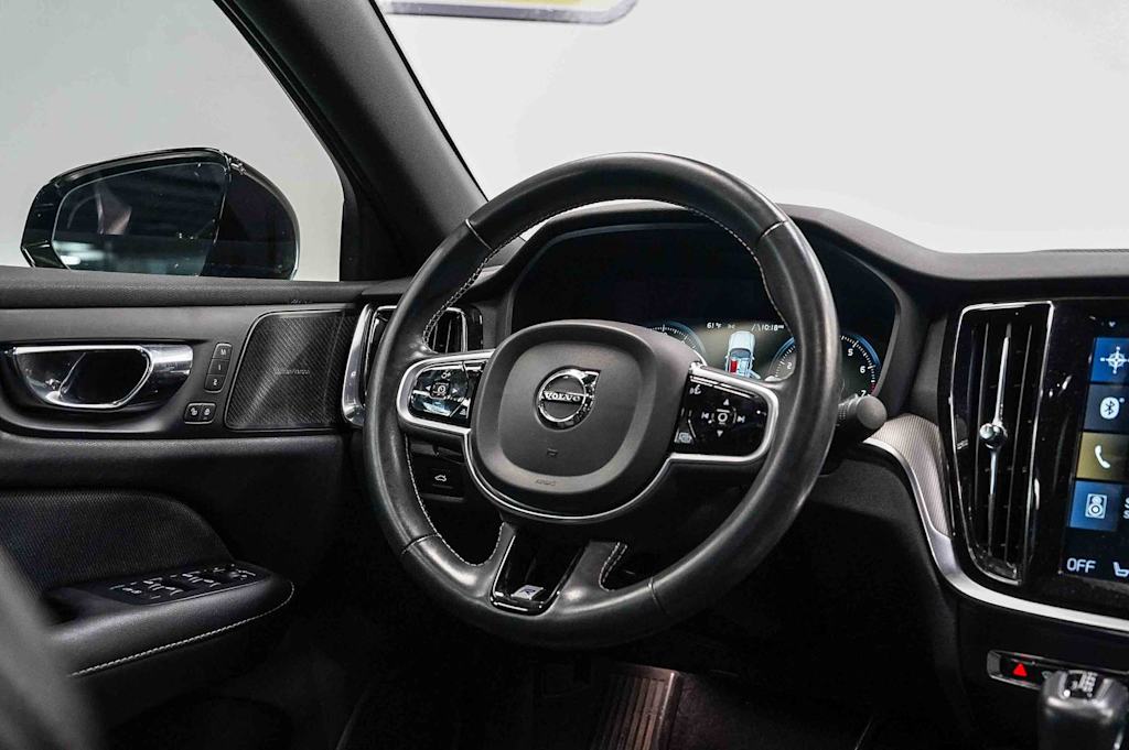 Thumbnail: 2019 Volvo S60 - 12