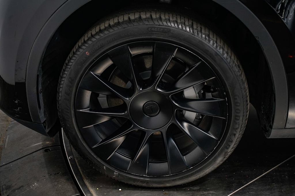 Thumbnail: 2024 Tesla Model Y - 7