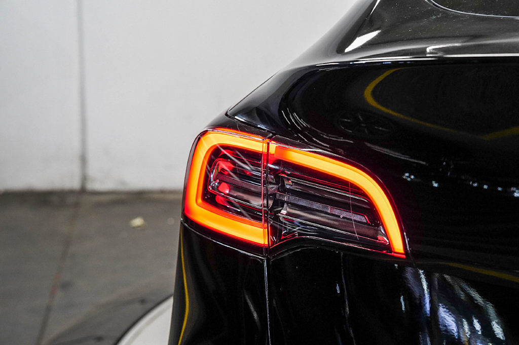 Thumbnail: 2023 Tesla Model Y - 19