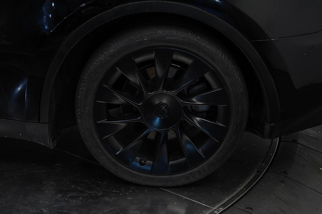 Thumbnail: 2023 Tesla Model Y - 18
