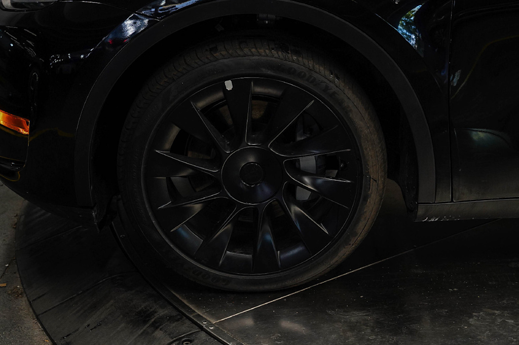 Thumbnail: 2023 Tesla Model Y - 7