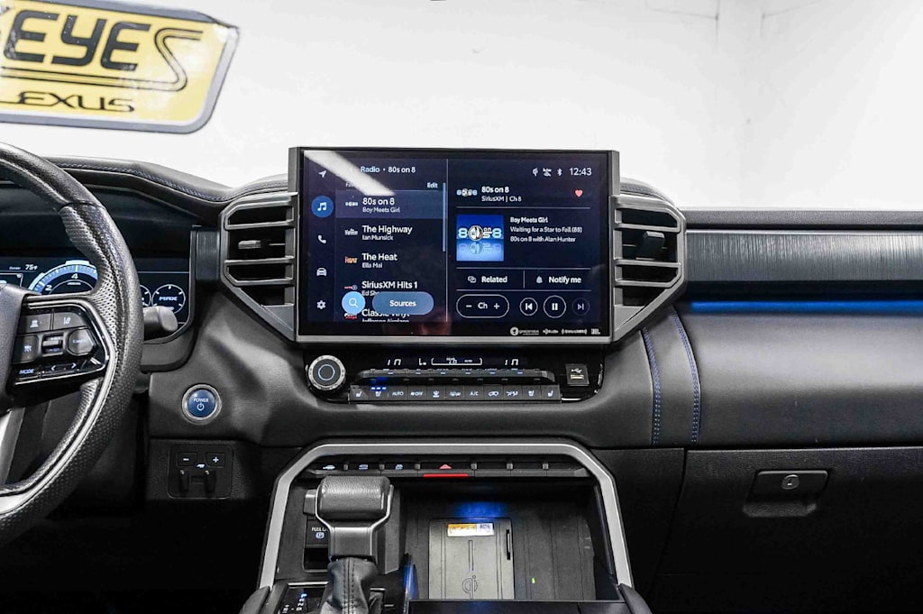 Thumbnail: 2024 Toyota Sequoia - 9