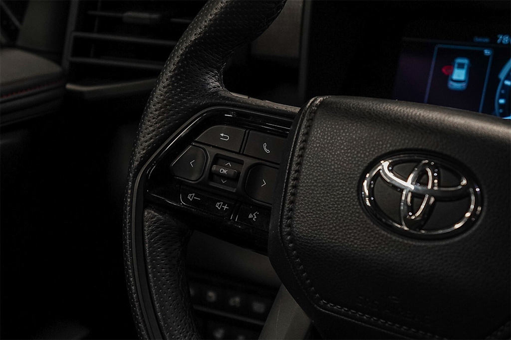 Thumbnail: 2023 Toyota Sequoia - 22