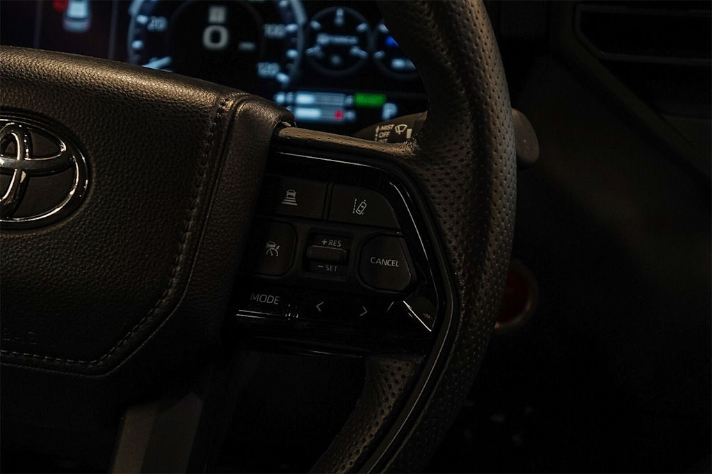 Thumbnail: 2023 Toyota Sequoia - 23