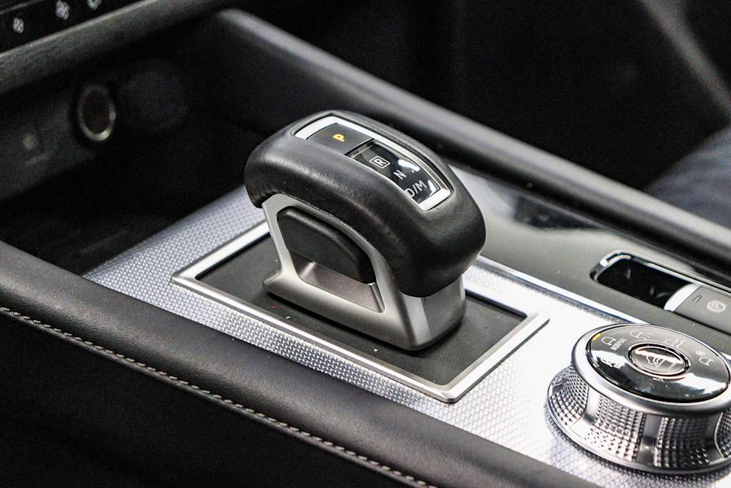 Thumbnail: 2024 Mitsubishi Outlander - 14